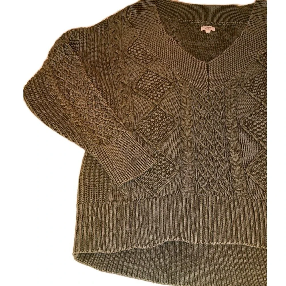 Aerie Women's Green Cable Knit V-Neck Slouchy Long Sleeve Sweater Size Small
